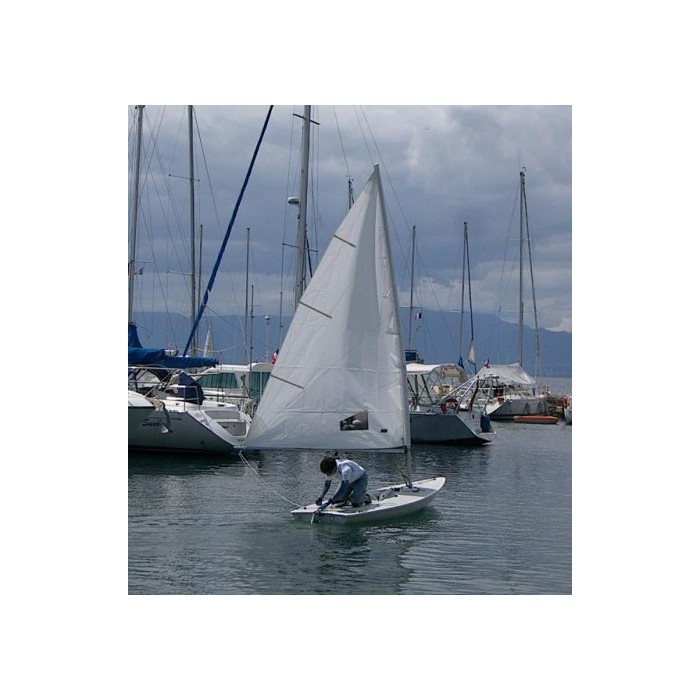 Großsegel Laser Radial : 5,76m2 Großsegel Laser Radial : 5,76m2